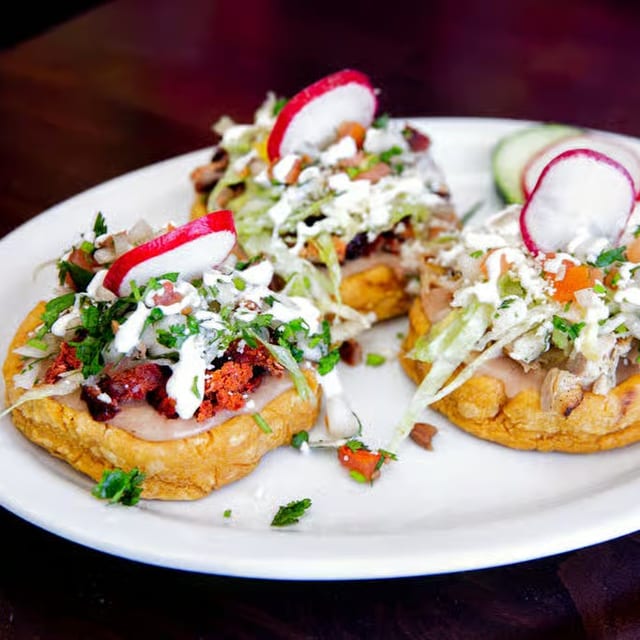 Sopes.